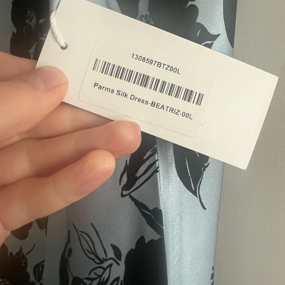 NWT Reformation Parma Silk Dress in Beatriz size L - Picture 4 of 7